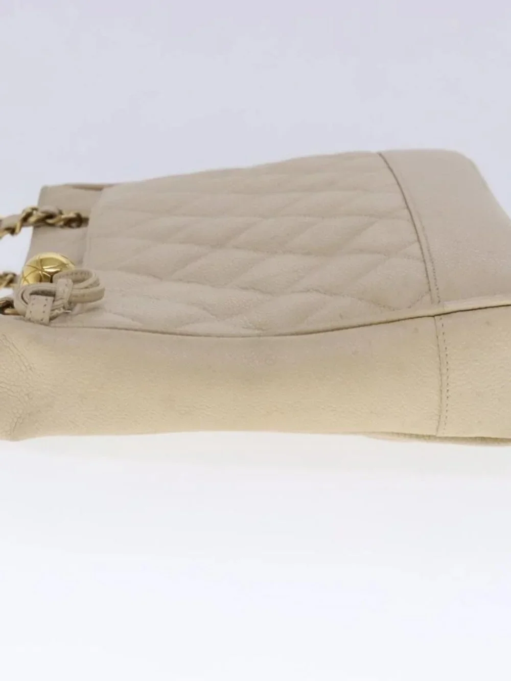 CHANEL brand	chanel color	beige